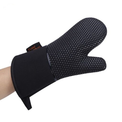 roof and heat insulation gloves microwave oven 1